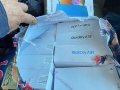 Dogana konfiskon 10 telefona Samsung Galaxy A32 në Vermicë