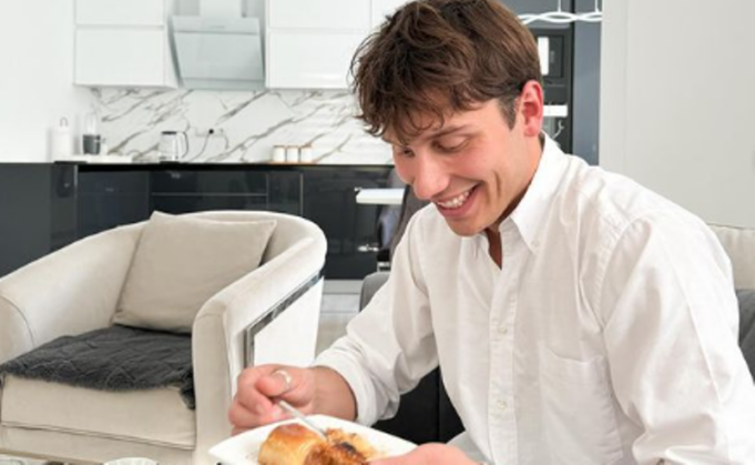 blerando-uron-bajramin:-mos-harroni-me-hanger-bakllave