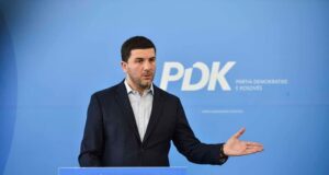 Krasniqi: Kurti i pranoi vetë pasaportat e strukturave paralele – vendimi i BE-së nuk piku nga qielli krasniqi:-kurti-i-pranoi-vete-pasaportat-e-strukturave-paralele-–-vendimi-i-be-se-nuk-piku-nga-qielli
