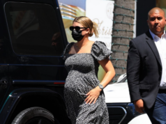 Sofia Richie shihet duke blerë rroba për foshnjën e saj sofia-richie-shihet-duke-blere-rroba-per-foshnjen-e-saj