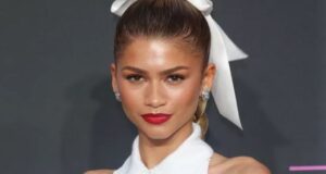 Zendaya shkëlqen me të bardha zendaya-shkelqen-me-te-bardha
