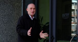 Humolli: Albin Kurti është mashtrues, amerikanët s’e përkrahin mashtruesin humolli:-albin-kurti-eshte-mashtrues,-amerikanet-s’e-perkrahin-mashtruesin