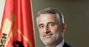 Thaçi: Albini ka qëllime tjera, nuk ka qëllime me i ndihmu shqiptarët e Maqedonisë së Veriut thaci:-albini-ka-qellime-tjera,-nuk-ka-qellime-me-i-ndihmu-shqiptaret-e-maqedonise-se-veriut