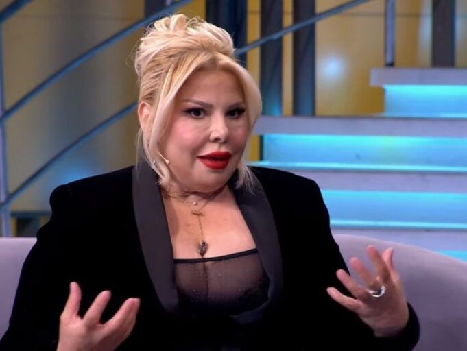 meri-shehu-‘plas-bomben’:-juli-ka-flirtuar-me-mua