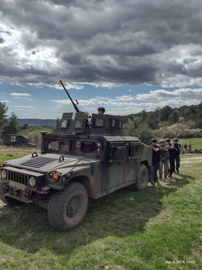 fsk-dhe-policia-e-kosoves-trajnohen-se-bashku