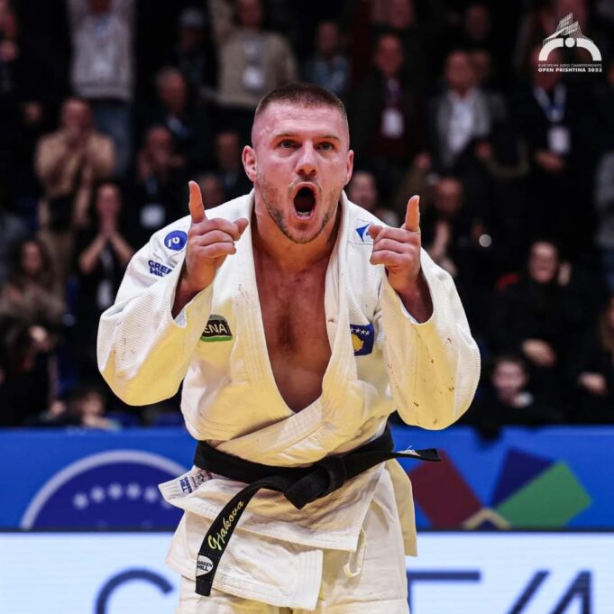 akil-gjakova-pritet-sonte-te-dorezohet-ne-polici