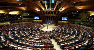 Knaus: Kosova ta dërgojë draftin e Asociacionit në Kushtetuese, para votimit në maj knaus:-kosova-ta-dergoje-draftin-e-asociacionit-ne-kushtetuese,-para-votimit-ne-maj