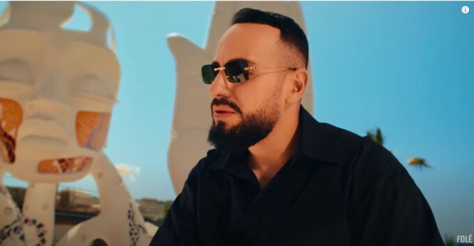 “shqiptari-cohet-naten-del-me-lyp-femra-qe-….”,-capital-t-godet-me-nje-postim