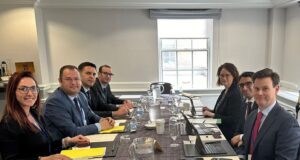 Delegacioni i lartë i Bankës Qendrore të Republikës së Kosovës i drejtuar nga Guvernatori Ismaili zhvilloi takime me Bankën e Rezervës Federale të New York-ut delegacioni-i-larte-i-bankes-qendrore-te-republikes-se-kosoves-i-drejtuar-nga-guvernatori-ismaili-zhvilloi-takime-me-banken-e-rezerves-federale-te-new-york-ut