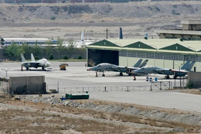 baza-e-f-14-dhe-zemra-e-fuqise-berthamore-iraniane-jane-ne-isfahan