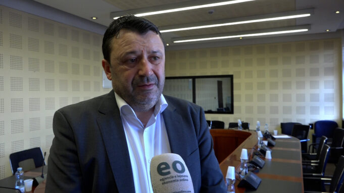 beqa:-nuk-e-di-misionin-e-kujt-jane-duke-e-kryer-vetevendosja-ne-krye-me-kurtin-per-fushaten-ne-maqedonine-e-veriut,-do-ju-shkoje-huq