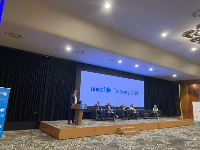 vitia:-“java-e-imunizimit”-sherben-si-kujtese-per-rendesine-e-vaksinimit,-jo-vetem-per-jeten-e-nje-individi-por-ruajtjen-e-shendetit-te-gjithe-shoqerise