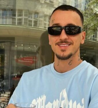 Getinjo i përkushtohet fesë islame: Namazi të jep krah getinjo-i-perkushtohet-fese-islame:-namazi-te-jep-krah