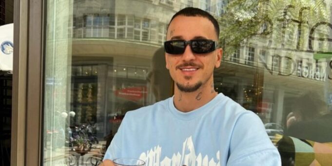 getinjo-i-perkushtohet-fese-islame:-namazi-te-jep-krah