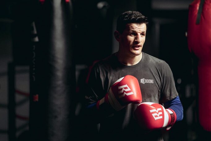 krasniqi-publikon-pamje-nga-pergatitjet-per-meqin-e-4-majit:-mezi-pres-te-ju-shoh-serish