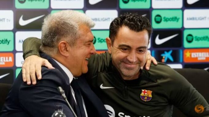 xavi-zyrtarisht-mbetet-pjese-e-barces:-lojtaret-ishin-vendimtar,-kemi-nje-projekt-fitues