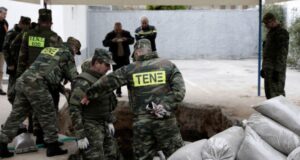 Zbulohen mbi 300 bomba të Luftës II Botërore në Athinë, ishin vetëm 2 metra nën tokë zbulohen-mbi-300-bomba-te-luftes-ii-boterore-ne-athine,-ishin-vetem-2-metra-nen-toke