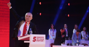 Meta “harron” Dumanin – akuza dhe paralajmërime për kundërshtarët meta-“harron”-dumanin-–-akuza-dhe-paralajmerime-per-kundershtaret