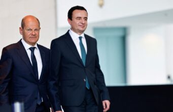 Kurti bisedë telefonike me Scholz, pret përkrahjen e Gjermanisë për KiE kurti-bisede-telefonike-me-scholz,-pret-perkrahjen-e-gjermanise-per-kie