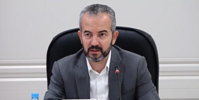 celibashi-i-ben-thirrje-kuvendit-te-vendose-per-voten-e-diaspores