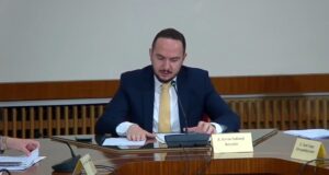 Salianji akuzon SHISH-in se po përdoret, thotë se ka kthyer përgjigje “për t’u tallur” në Komisionin e TIMS salianji-akuzon-shish-in-se-po-perdoret,-thote-se-ka-kthyer-pergjigje-“per-t’u-tallur”-ne-komisionin-e-tims