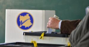 “Opozita e gatshme për zgjedhje, vetëm nëse Kurti jep dorëheqje” “opozita-e-gatshme-per-zgjedhje,-vetem-nese-kurti-jep-doreheqje”