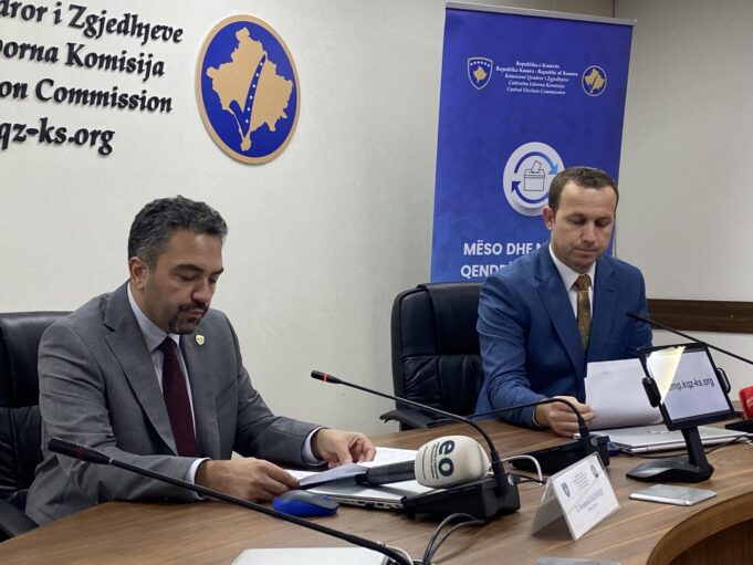 kqz-cakton-afatin-per-dorezimin-e-kerkeses-per-akreditim-te-vezhguesve-per-votimin-“per-apo-kunder,-largimit-te-kryetareve-ne-veri”