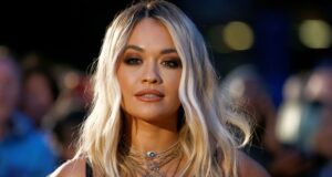 Rita Ora prezanton biznesin e saj të ri të flokëve “TYPEBEA” rita-ora-prezanton-biznesin-e-saj-te-ri-te-flokeve-“typebea”