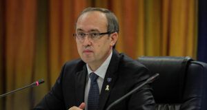 Hoti: Joefikasiteti i OSHP-së është shqetësues për buxhetin publik hoti:-joefikasiteti-i-oshp-se-eshte-shqetesues-per-buxhetin-publik