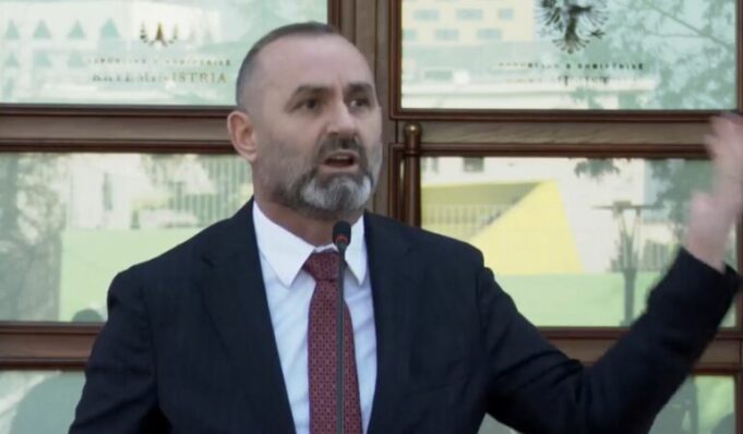 manja-pershendet-vendimin-e-opozites-per-te-miratuar-amnistine-penale,-“zhvillim-pozitiv”