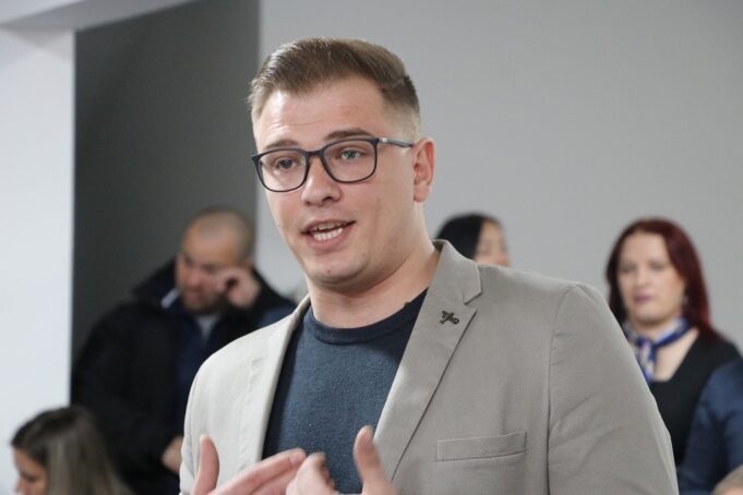 arsenijevic:-anetaret-e-listes-serpska-u-fshehen-ne-biren-e-miut-teksa-kurti-vizitoi-veriun-e-kosoves