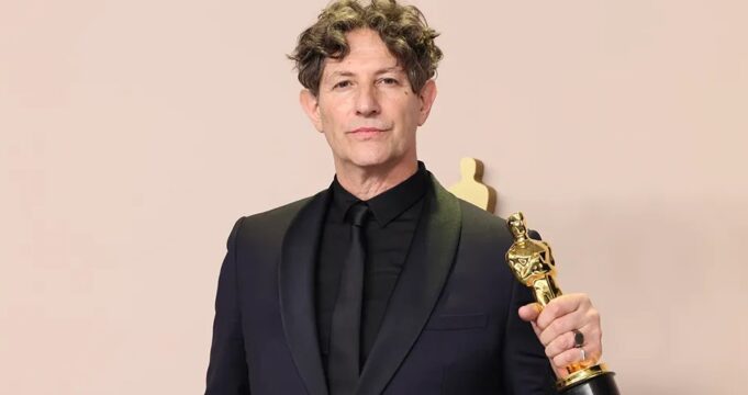 jonathan-glazer-ndihmon-ankandin-per-mbledhjen-e-fondeve-ne-ndihme-te-gazes