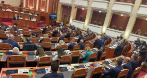 Manja prezanton ‘Amnistinë Penale’: Asnjë përftim për të dënuarit e GJKKO-së manja-prezanton-‘amnistine-penale’:-asnje-perftim-per-te-denuarit-e-gjkko-se