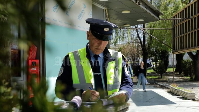 hyn-ne-fuqi-ligji-i-ri-per-trafikun-rrugor-–-ashpersohen-gjobat-per-kundervajtesit hyn-ne-fuqi-ligji-i-ri-per-trafikun-rrugor-–-ashpersohen-gjobat-per-kundervajtesit