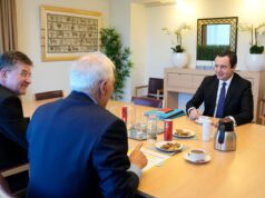 Borrell: BE-ja e shqetësuar për pasojat e ndalimit të dinarit për serbët në Kosovë borrell:-be-ja-e-shqetesuar-per-pasojat-e-ndalimit-te-dinarit-per-serbet-ne-kosove