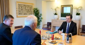 Borrell: BE-ja e shqetësuar për pasojat e ndalimit të dinarit për serbët në Kosovë borrell:-be-ja-e-shqetesuar-per-pasojat-e-ndalimit-te-dinarit-per-serbet-ne-kosove