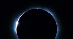 Nesër eklipsi total diellor që pritet të zgjasë 4 minuta neser-eklipsi-total-diellor-qe-pritet-te-zgjase-4-minuta