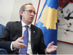 Hoti për Qeverinë: 8 milionë euro partnerëve të vet, asnjë policëve, ushtarëve, arsimtarëve, veteranët… hoti-per-qeverine:-8-milione-euro-partnereve-te-vet,-asnje-policeve,-ushtareve,-arsimtareve,-veteranet…