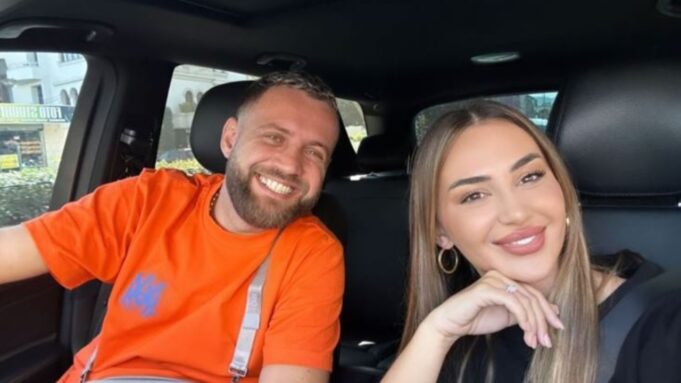 kiara-publikon-‘selfie’-me-luizin,-sa-shume-e-ka-zbukuruar-shtatzania