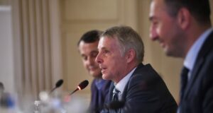 Rohde paralajmëron pasoja për Listën Serbe nëse vazhdon me bojkotin e zgjedhjeve në Veri rohde-paralajmeron-pasoja-per-listen-serbe-nese-vazhdon-me-bojkotin-e-zgjedhjeve-ne-veri