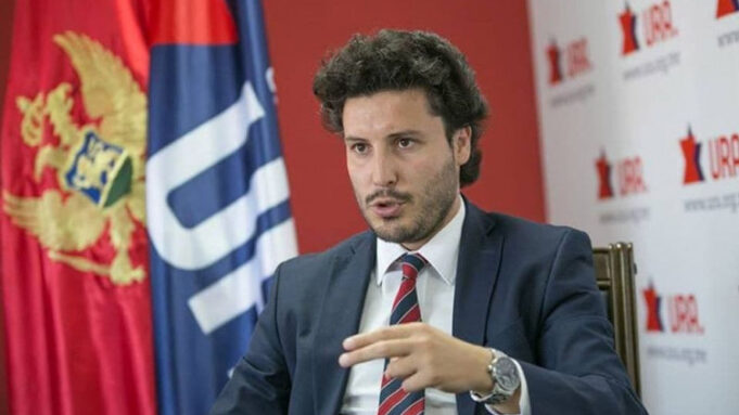 anketa:-dritan-abazoviq-dhe-ura-me-rritjen-me-te-madhe-ne-mal-te-zi,-dps-e-gjukanoviqit-del-e-para