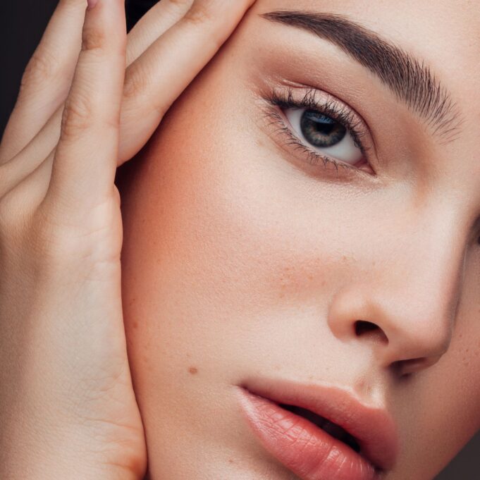 16-linjat-e-fytyres,-ja-cfare-sekretesh-fshihen-per-shendetin-tuaj