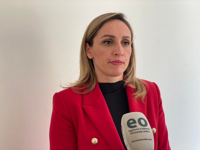 regresi-prej-19-vendesh-ne-lirine-e-medias,-bytyqi-e-aak-se:-sigurisht,-”duartrokitjet’’-shkojne-per-albin-kurtin