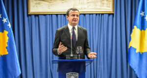 Kurti fton mediat që t’i adresojnë shqetësimet e tyre kurti-fton-mediat-qe-t’i-adresojne-shqetesimet-e-tyre