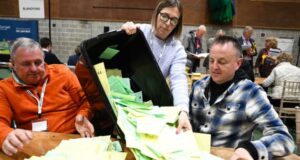 Shkërmoqen konservatorët në zgjedhjet vendore britanike, rezultojnë forcë e tretë shkermoqen-konservatoret-ne-zgjedhjet-vendore-britanike,-rezultojne-force-e-trete