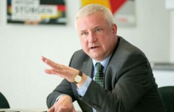 Deputeti i Bundestagut: Komiteti i Ministrave i ka dy zgjedhje, anëtarësimi i Kosovës në KiE këtë muaj, e vetmja rrugë përpara deputeti-i-bundestagut:-komiteti-i-ministrave-i-ka-dy-zgjedhje,-anetaresimi-i-kosoves-ne-kie-kete-muaj,-e-vetmja-rruge-perpara