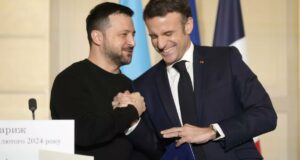 Macron i kënaqur me reagimin e Kremlinit ndaj komenteve të tija: Ankthi rus tregon se kemi të drejtë macron-i-kenaqur-me-reagimin-e-kremlinit-ndaj-komenteve-te-tija:-ankthi-rus-tregon-se-kemi-te-drejte