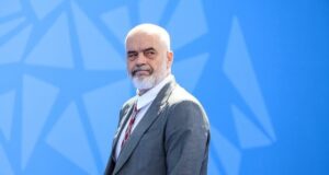 Rama ‘habitet’ me opozitën greke dhe kupton perspektivën e Mitsotakisit për vizitën e tij në Athinë rama-‘habitet’-me-opoziten-greke-dhe-kupton-perspektiven-e-mitsotakisit-per-viziten-e-tij-ne-athine