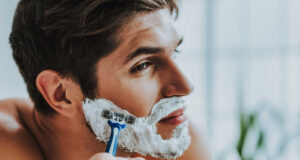 3 mënyra të shpejta për të hequr plagët e shkaktuara nga brisku 3-menyra-te-shpejta-per-te-hequr-plaget-e-shkaktuara-nga-brisku