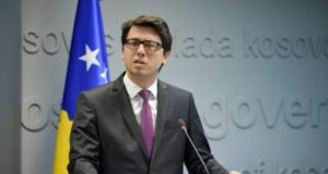 Murati thirrje qytetarëve të marrin pjesë në regjistrimin e popullsisë: Nëse s’e bëni, s’do ekzistoni në statistikat e shtetit murati-thirrje-qytetareve-te-marrin-pjese-ne-regjistrimin-e-popullsise:-nese-s’e-beni,-s’do-ekzistoni-ne-statistikat-e-shtetit